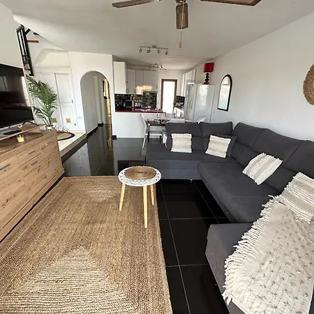 Sunningdale Village Golf Del Sur 펜션 *