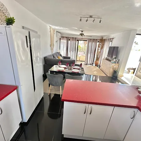 펜션 Sunningdale Village Golf Del Sur